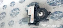 Motoras macara stanga spate Skoda Octavia 3 2015