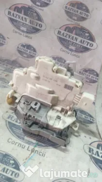 Broasca dreapta fata Volkswagen Touareg 2013