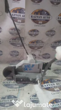 Broasca dreapta fata Peugeot 3008 2012