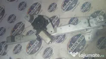 Macara geam dreapta fata Dacia Duster 2012
