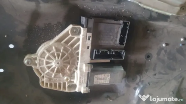 Macara geam dreapta fata Volkswagen Passat B6 2006