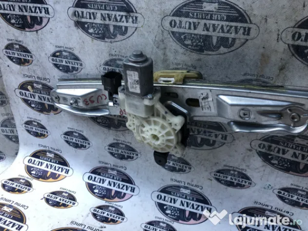 Macara geam stanga spate Ford Focus 3 2012