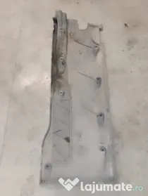Scut lateral dreapta Volkswagen Tiguan 2010