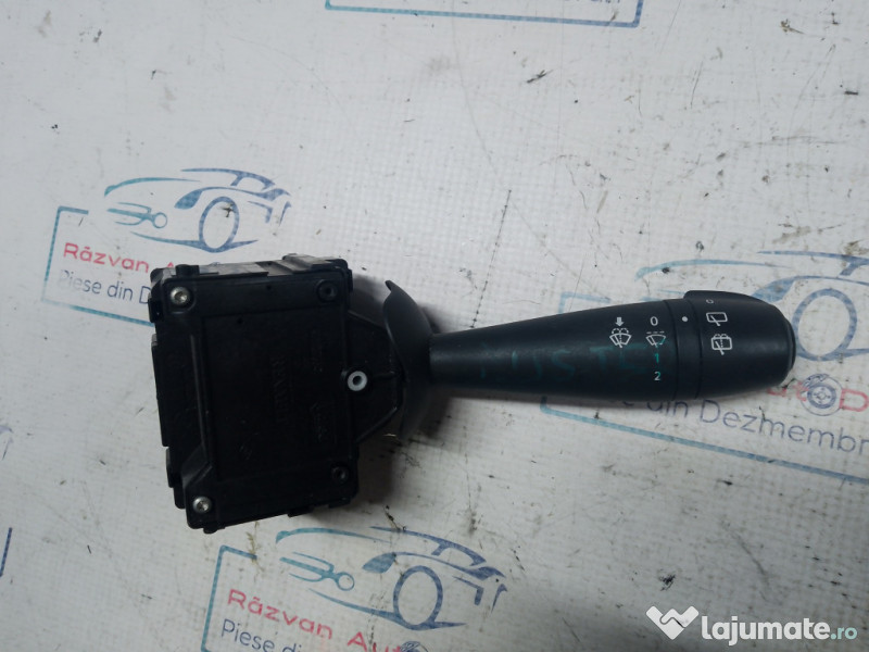 Maneta stergatoare Dacia Duster 2013
