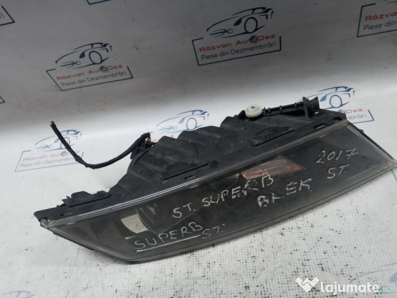 Proiector stanga Skoda Superb 3 2017