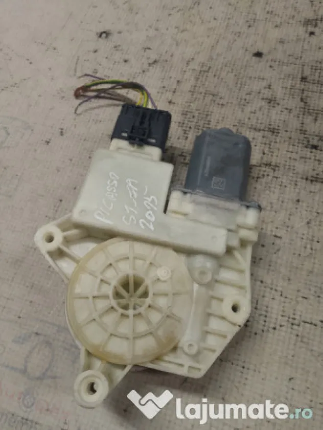 Motoras macara stanga fata Citroen Picasso 2015