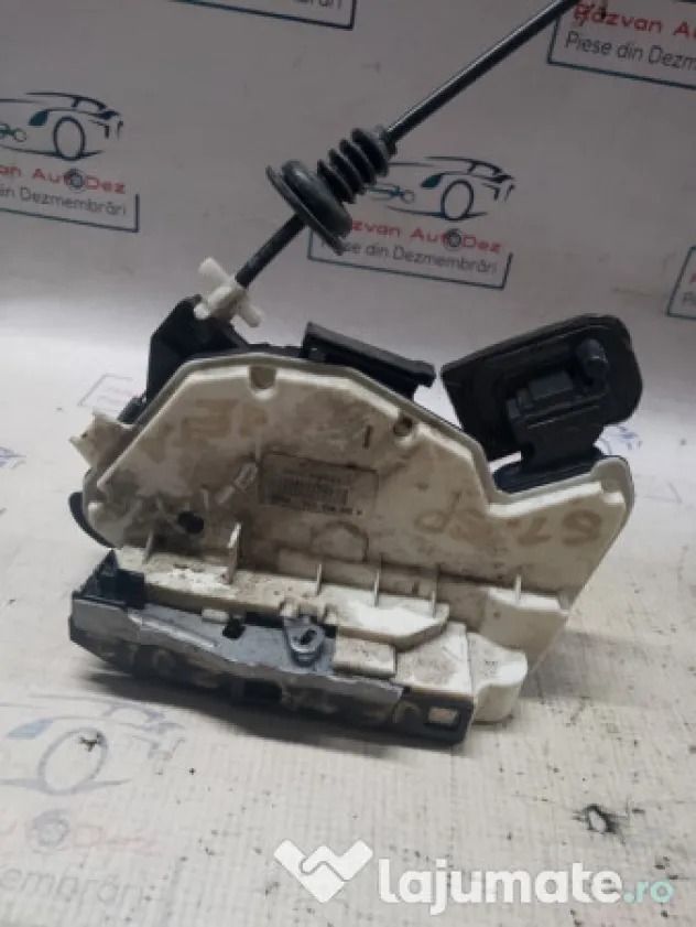 Broasca stanga spate Volkswagen Jetta 2012
