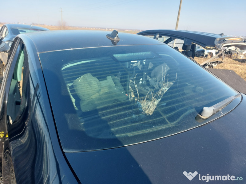 Luneta hayon Seat Toledo 2014