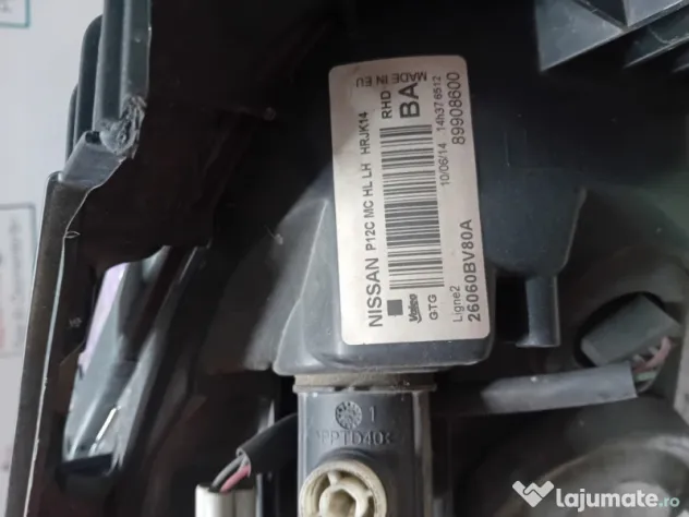 Far stanga Nissan Juke 2014