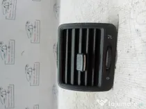 Grila ventilatie stanga Volkswagen Jetta 2011
