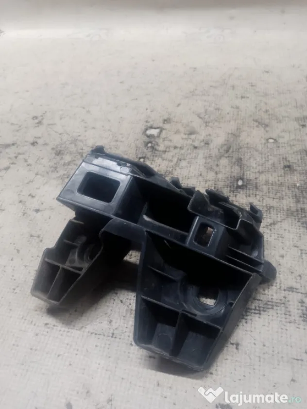 Suport dreapta bara spate Volkswagen Passat B8 2015