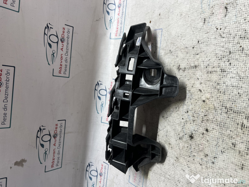 Suport dreapta bara spate Volkswagen Passat B8 2015
