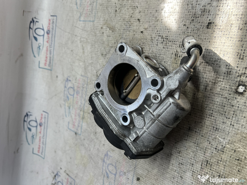 Clapeta acceleratie Dacia Duster 1.6 Benzina 2019