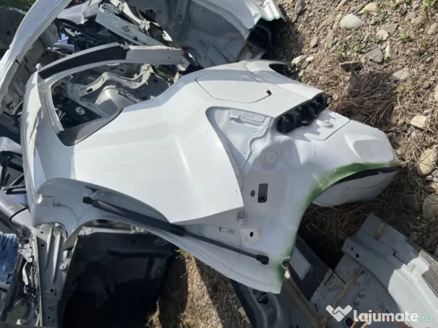 Aripa Dreapta Spate Dacia Sandero 2020