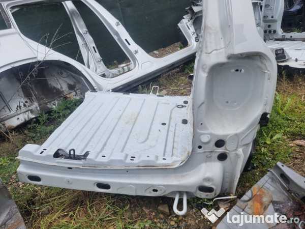 Aripa Dreapta Spate cu Fusta Dacia Duster 2019