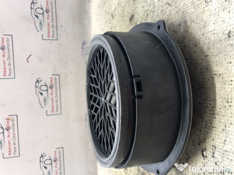 Boxa dreapta spate Audi Q5 2010
