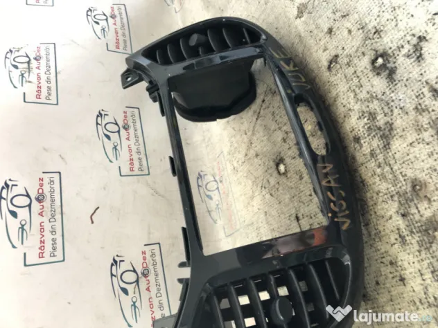 Grila ventilatie centrala Nissan Juke 2012