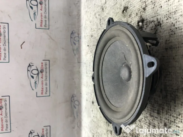 Boxa dreapta spate Dacia Duster 2014