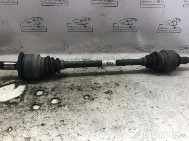 Planetara stanga spate BMW Seria 1 F20 2.0 Motorina 2014