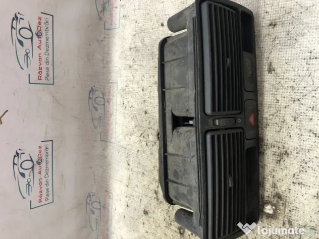 Grila ventilatie centrala Volkswagen Golf 4 2003