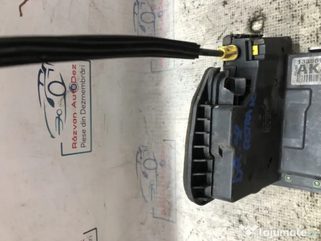 Broasca dreapta spate Opel Astra K 2012