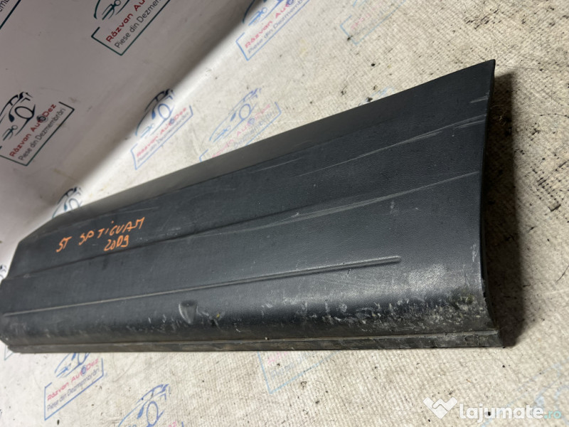 Bandou usa stanga spate Volkswagen Tiguan 2008