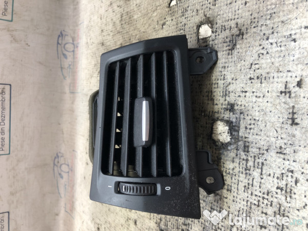 Grila ventilatie stanga BMW X3 F25 2015