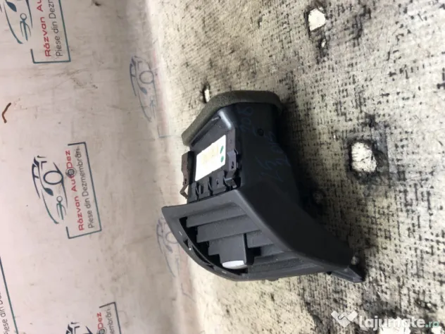 Grila ventilatie stanga BMW X3 F25 2015