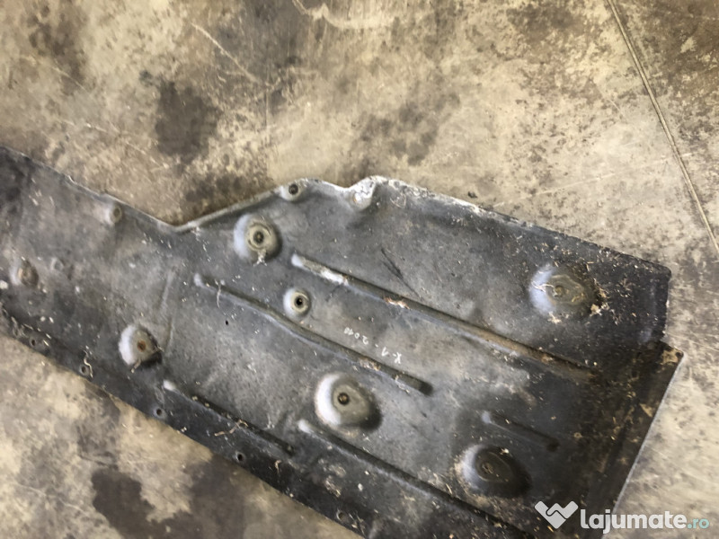 Scut lateral dreapta BMW X1 2010