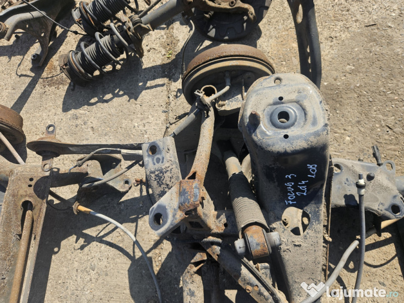 Punte spate Ford Focus 3 Break 2015