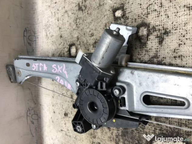 Macara geam stanga fata Suzuki SX4 2018