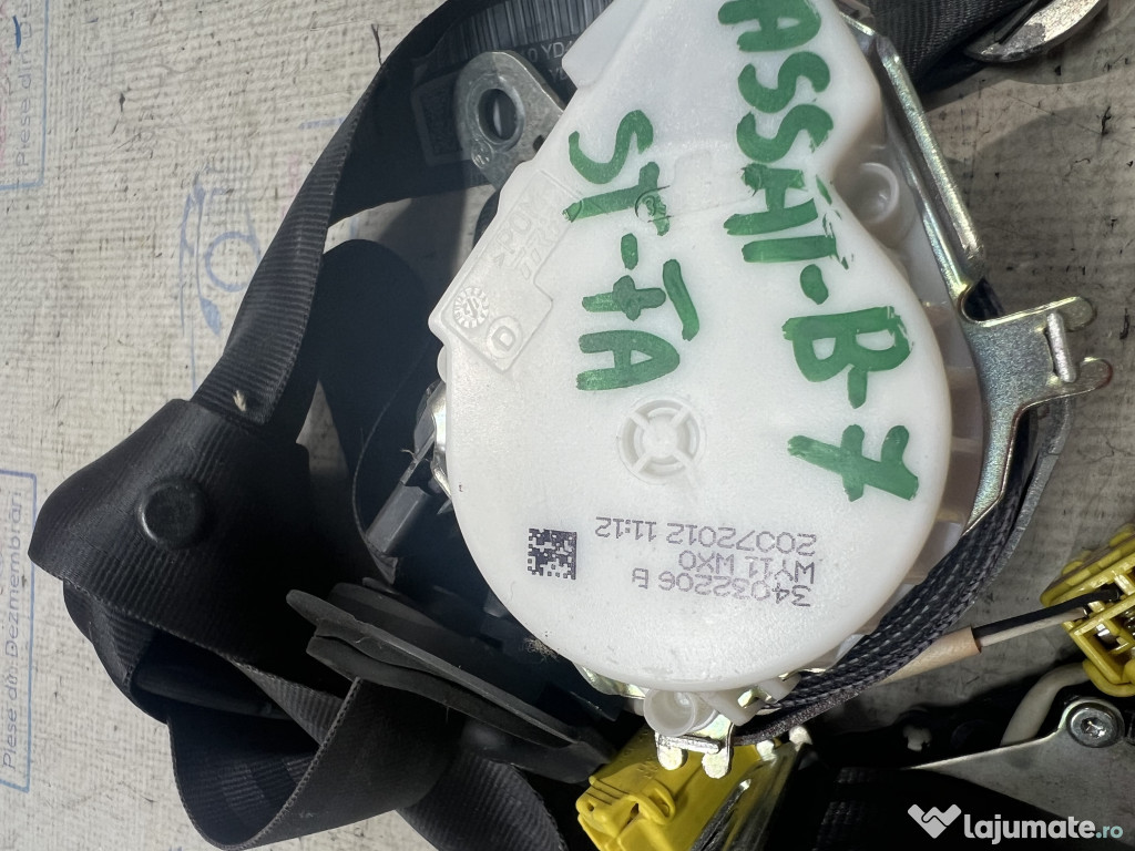 Set Centuri fata cu capsa Volkswagen Passat B7 2012