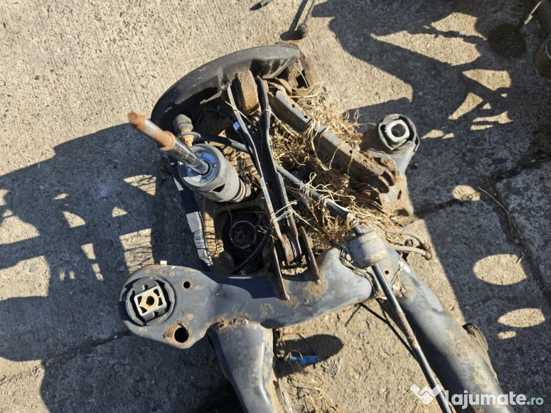 Punte spate BMW X1 2010