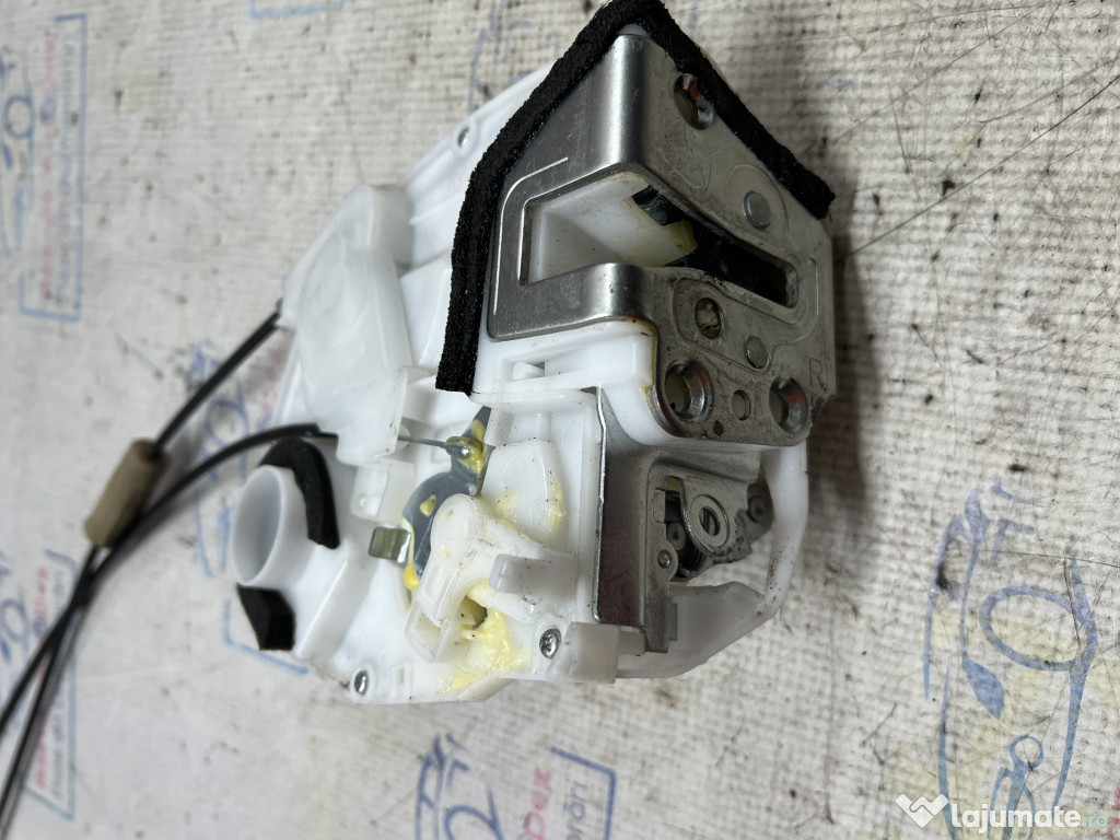 Broasca dreapta spate Suzuki SX4 2015