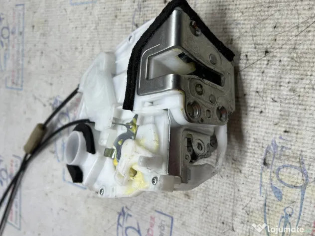 Broasca dreapta spate Suzuki SX4 2015