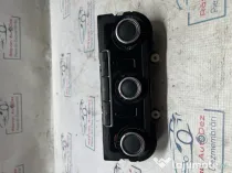 Panou comanda clima Volkswagen Jetta 1.6 Motorina 2012
