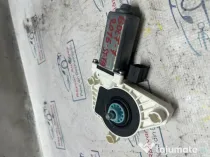 Motoras macara stanga fata Volkswagen Golf 7 1.6 2016