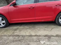 Prag stanga tabla Skoda Octavia 3 1.6 Motorina 2014