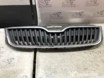 Grila bara fata Skoda RAPID 2017