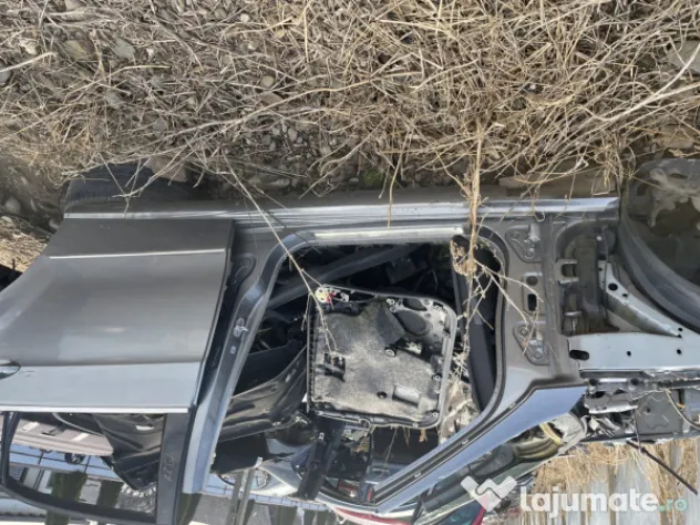 Prag stanga plastic Mercedes E-Class W212 2012