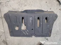 Scut motor metalic Dacia Duster 2016