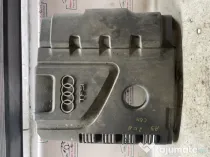 Capac motor Audi A5 2.0 Benzina 2010