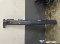 Prag stanga plastic Ford Kuga 2.0 Motorina 2008
