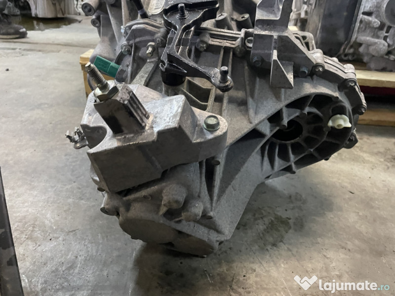 Cutie de viteze 6 trepte Nissan Pulsar 1.2 Benzina 2015