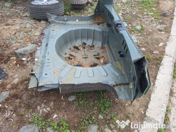 Fusta Tabla Spate Dacia Sandero 3 Stepway 1.0 Benzina 2023