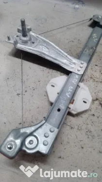 Macara geam dreapta spate Dacia Logan Mcv - Motorina 2018