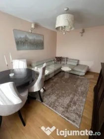 Apartament de vanzare, cu 3 camere, etaj intermediar, decoma