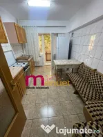 Apartament 3 camere,str.Victoriei,etaj 1