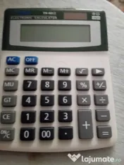 Calculator mic de birou 