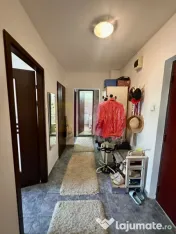 2 camere de vanzare Sebastian - Novaci 